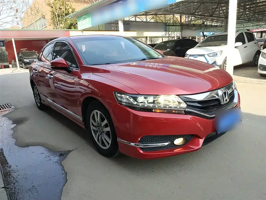 Honda Spirior 2016 — фото 23