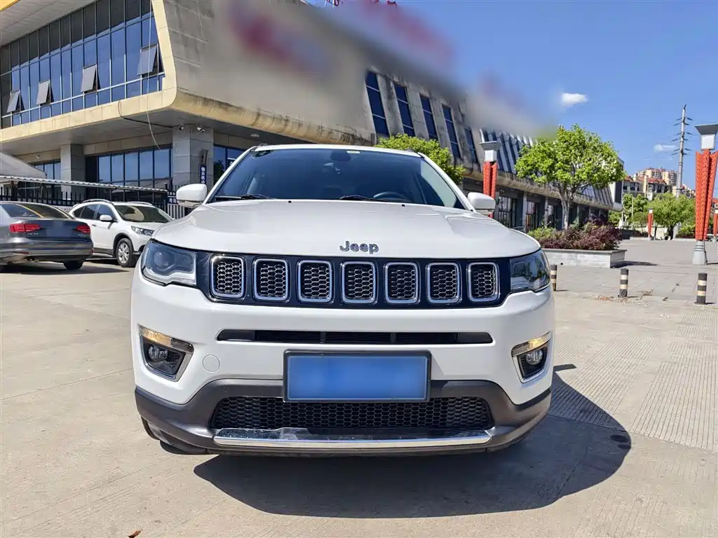 Jeep Compass 2017 — фото 5