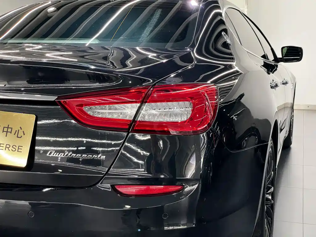 Maserati Quattroporte 2013 — фото 9