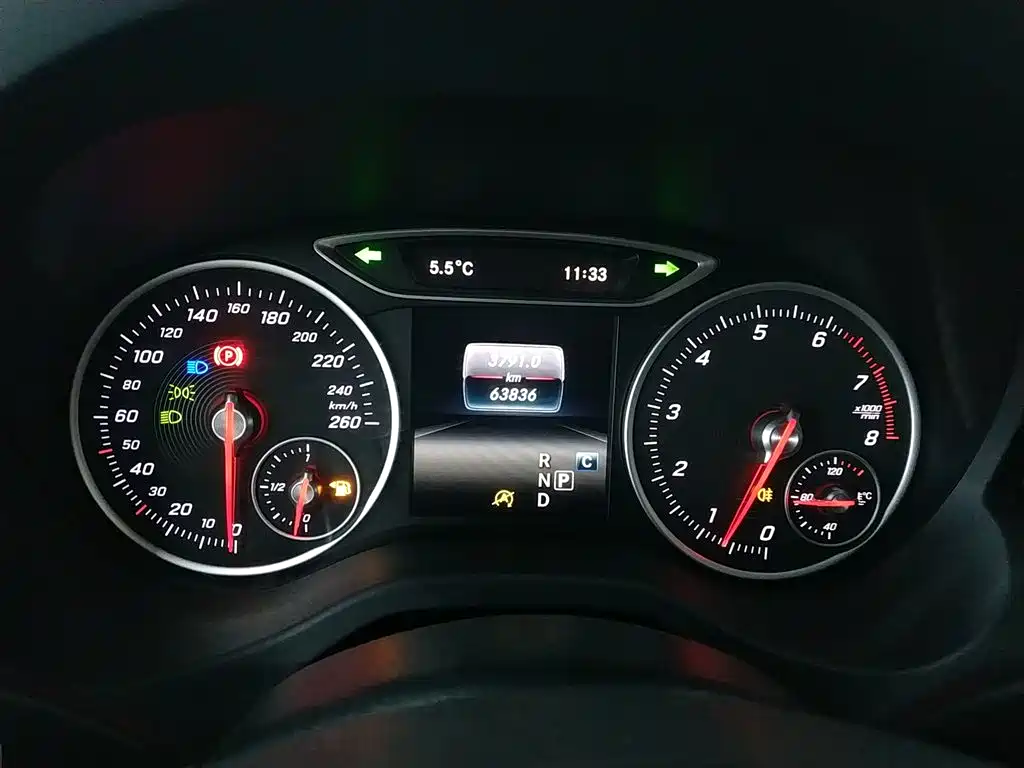 Mercedes-Benz A-Class 2018 — фото 12