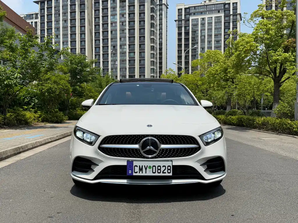 Mercedes-Benz A-Class 2021 — фото 2