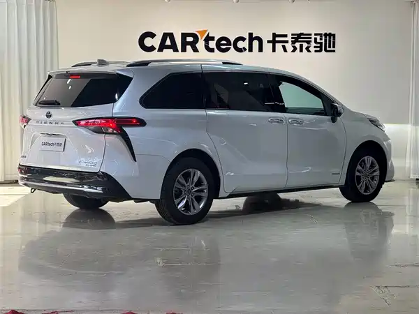 Toyota Sienna 2021