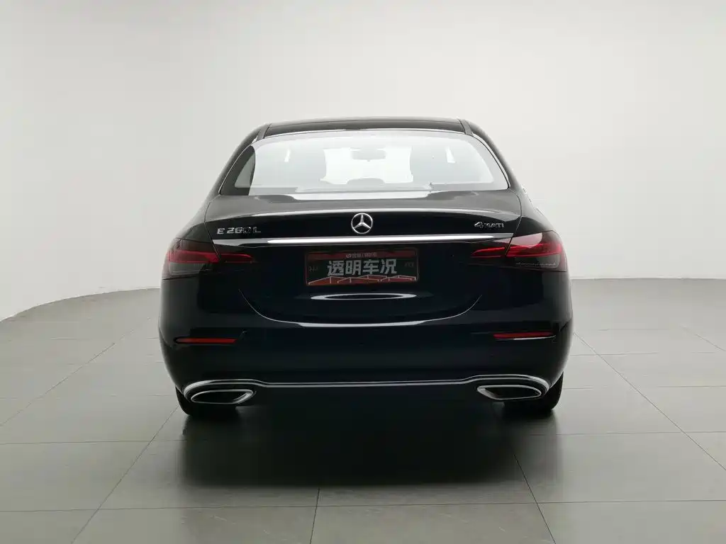 Mercedes-Benz E-Class 2022