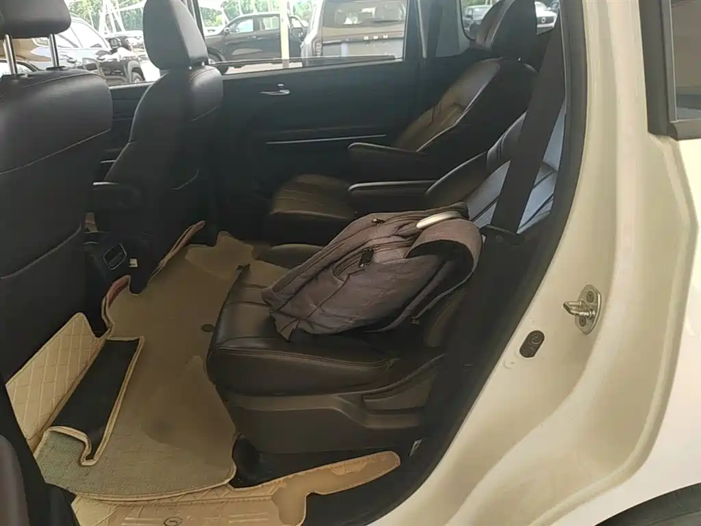 GAC Motor Trumpchi M6 2020 — фото 17