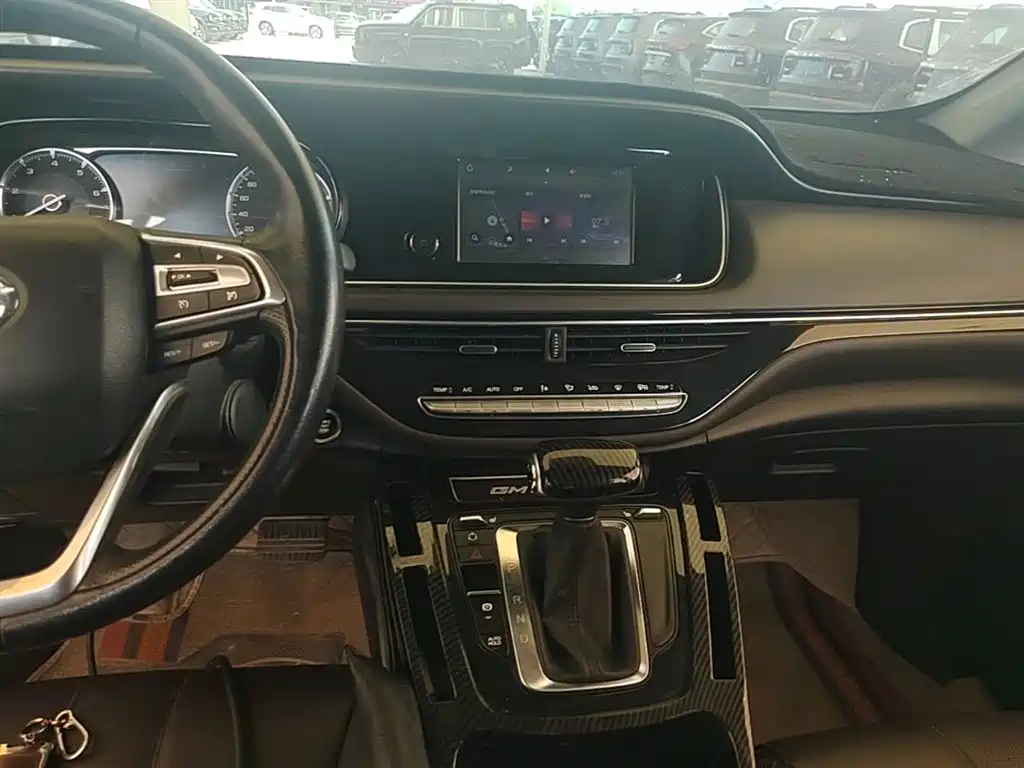 GAC Motor Trumpchi M6 2020 — фото 13