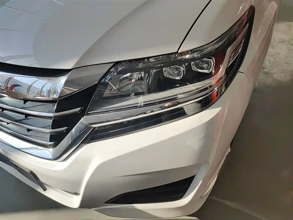 Honda Elysion 2019 — фото 18