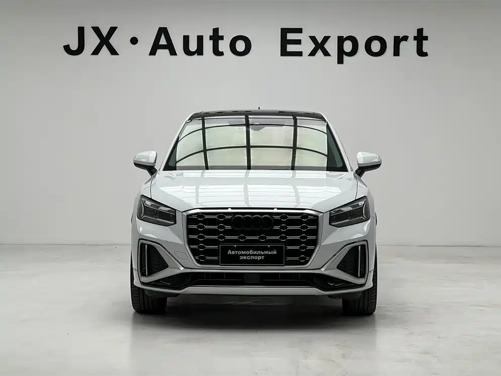 Audi Q2L 2021