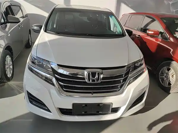 Honda Elysion 2016