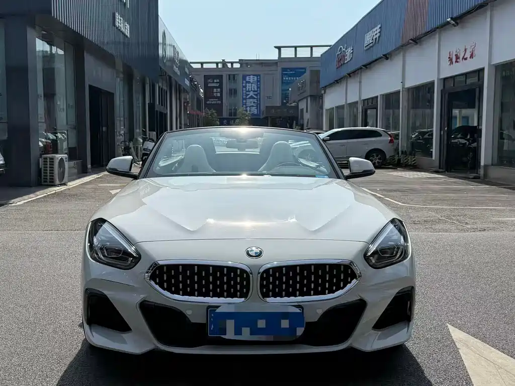 BMW Z4 2022 — фото 3