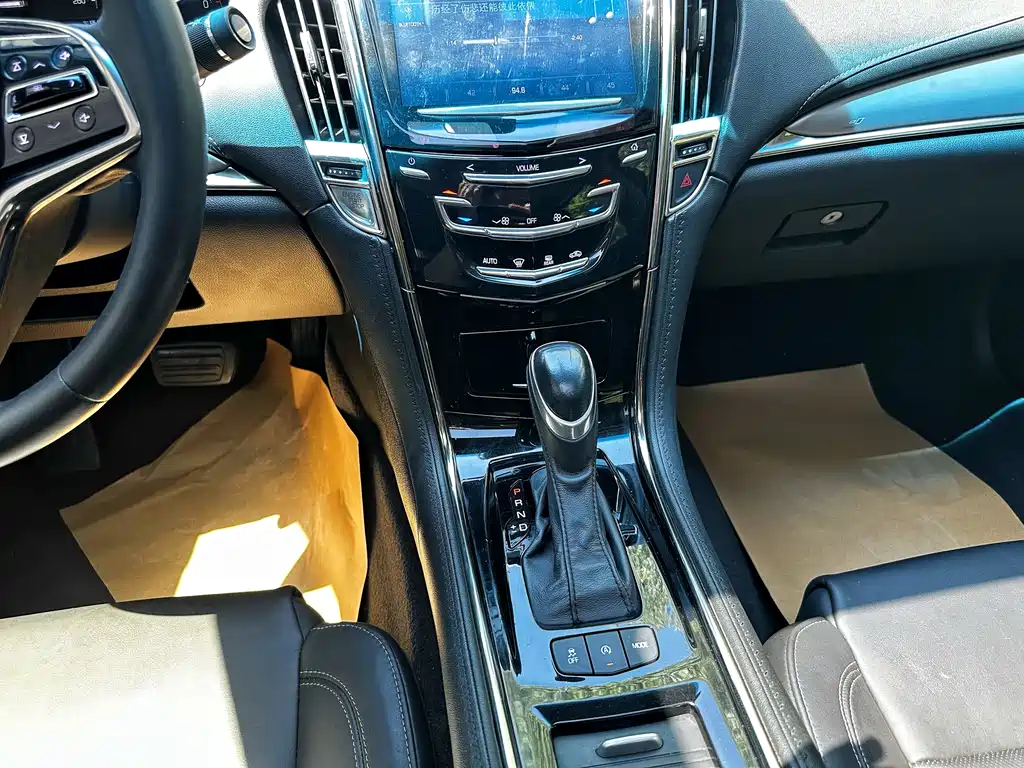 Cadillac ATS-L 2017 — фото 16