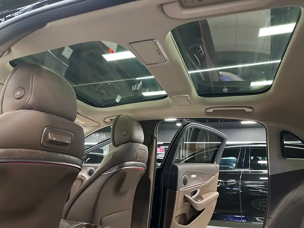 Mercedes-Benz E-Class 2020 — фото 13