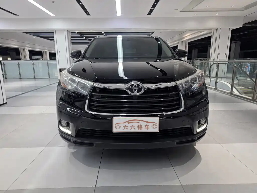 Toyota Highlander 2015 — фото 2