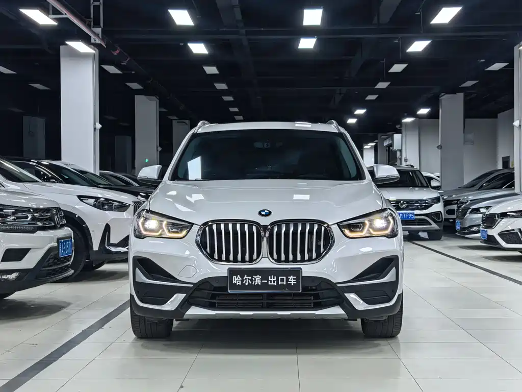 BMW X1 2022 — фото 2