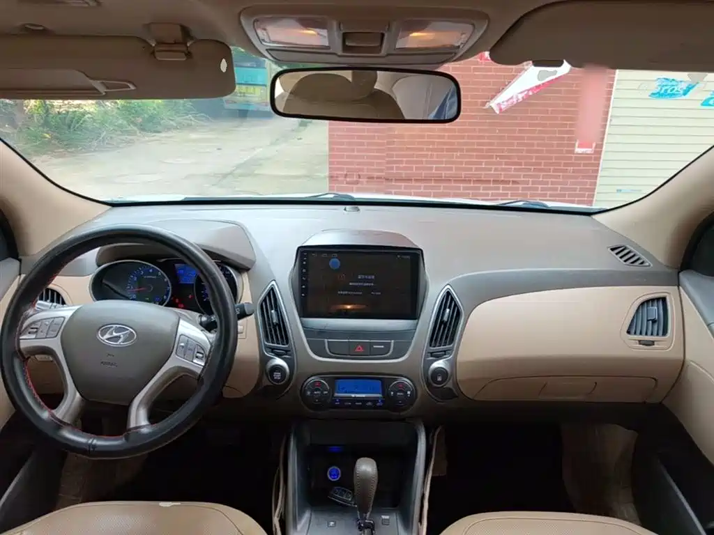 Hyundai ix35 2015 — фото 10