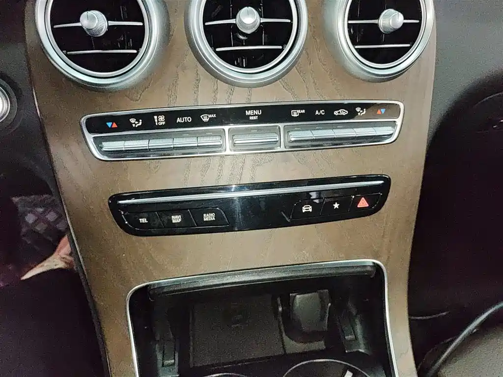 Mercedes-Benz GLC 2023 — фото 13