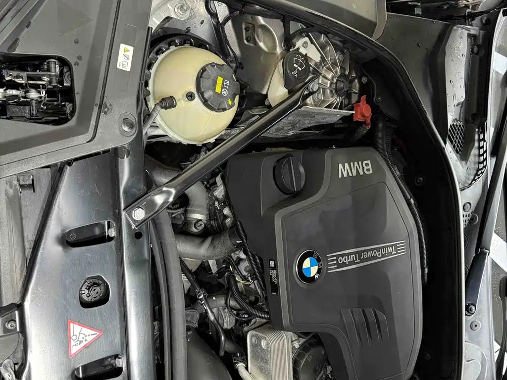 BMW 5 Series 2016 — фото 37