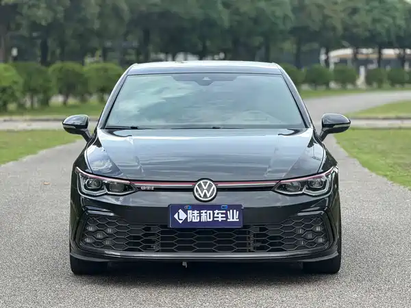 Volkswagen Golf GTI 2021