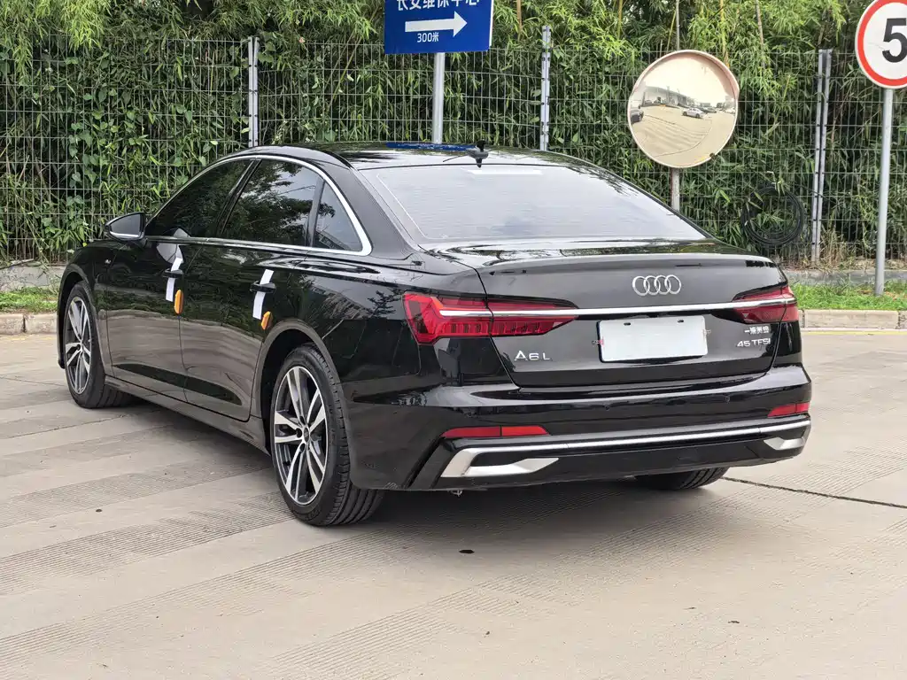 Audi A6L 2023 — фото 12
