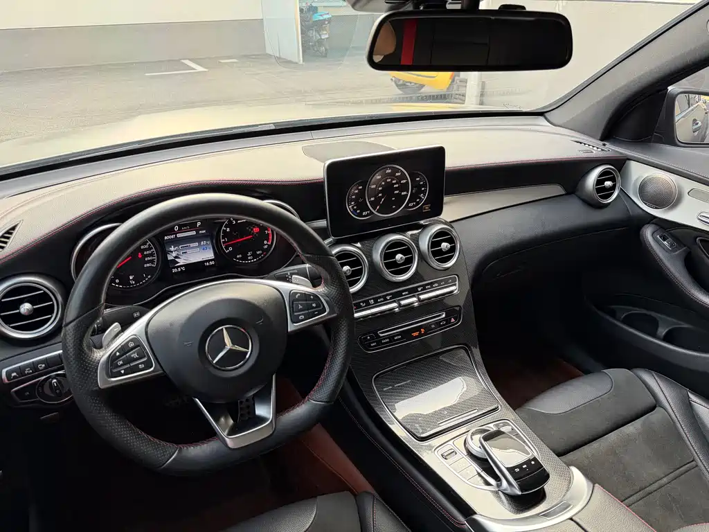 Mercedes-Benz GLC Coupe AMG 2018 — фото 9