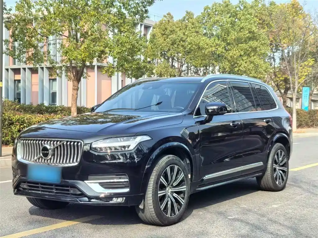 Volvo XC90 2021 — фото 1
