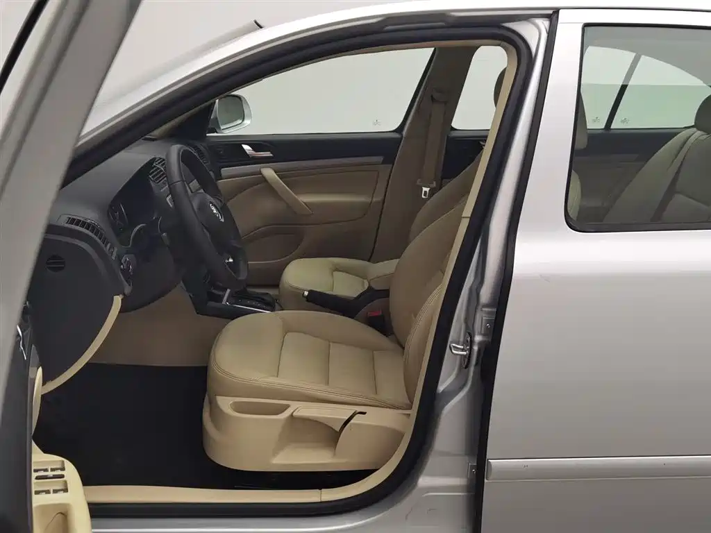 Skoda Octavia 2015 — фото 10