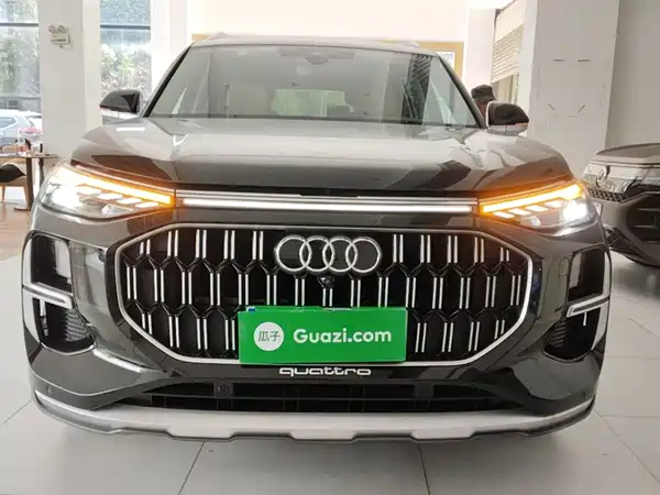 Audi Q6 2024