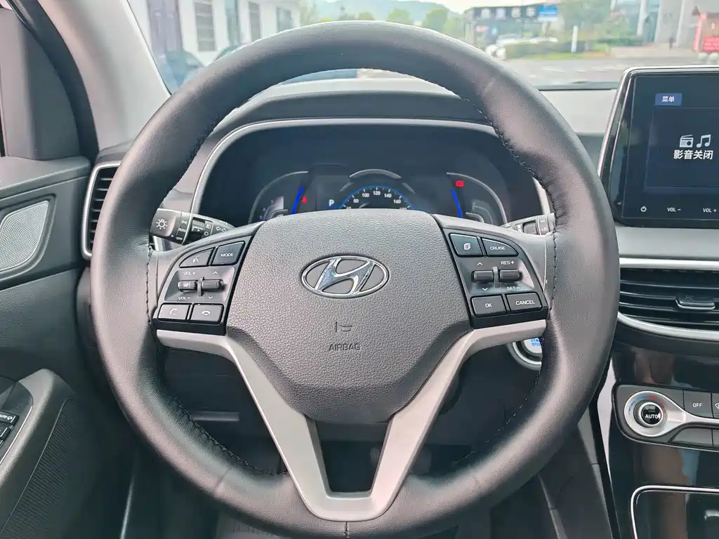 Hyundai Tucson 2021 — фото 10
