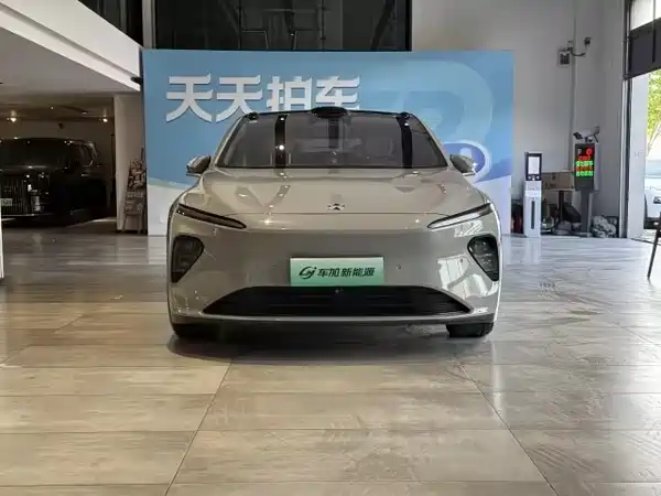 NIO ET7 2022