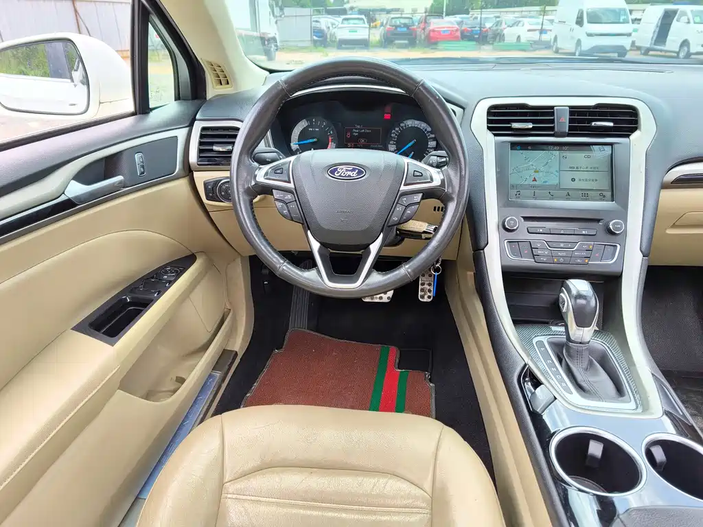 Ford Mondeo 2014 — фото 11