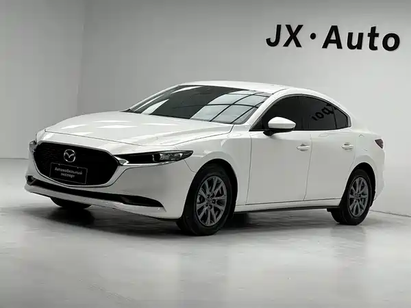 Mazda 3 Axela 2022