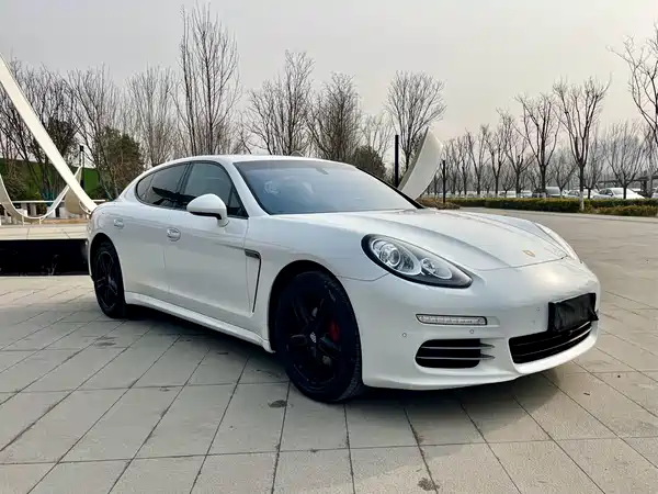 Porsche Panamera 2014