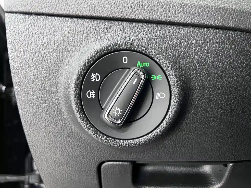 Skoda Speedy 2022 — фото 9