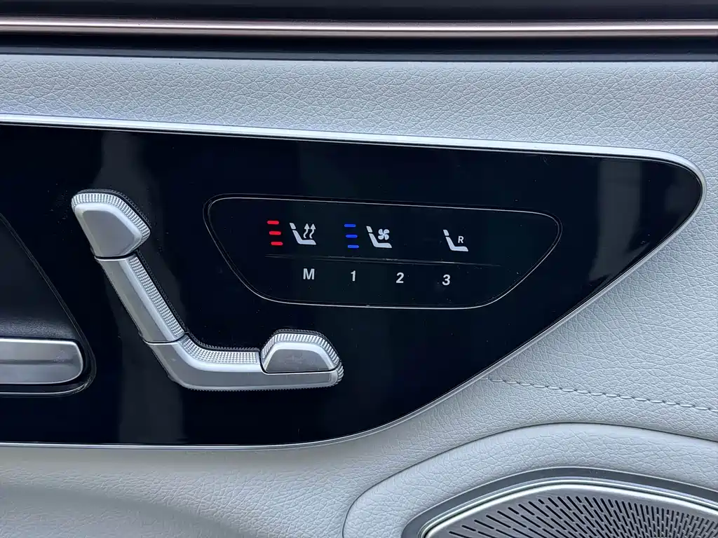Mercedes-Benz EQS AMG 2026 — фото 15