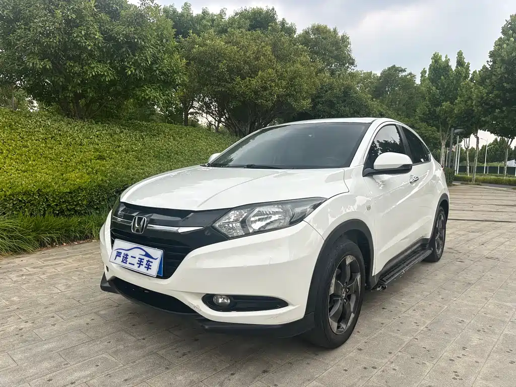 Honda Vezel 2016