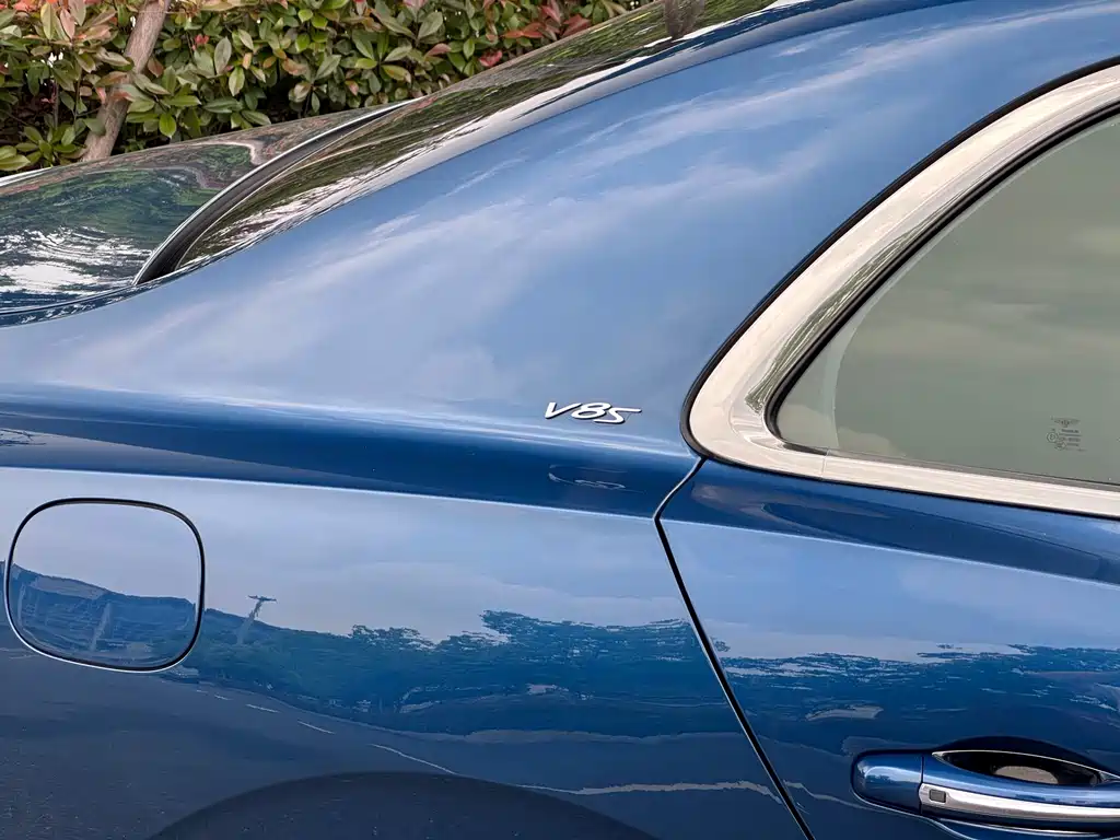 Bentley Flying Spur 2018 — фото 12
