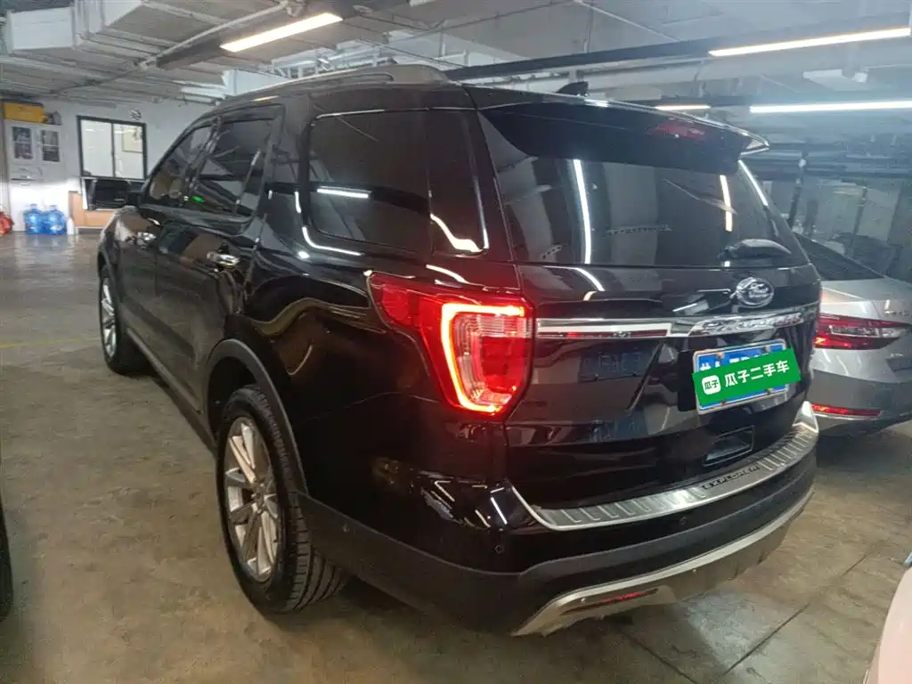 Ford Explorer 2016 — фото 23