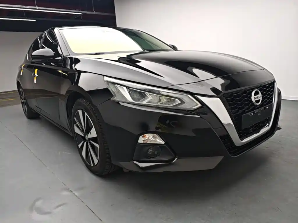 Nissan Teana 2022