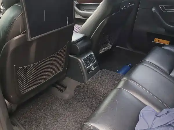 Audi A6L 2012
