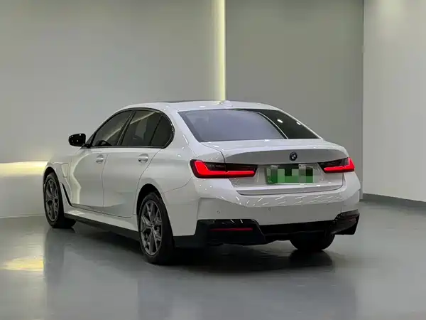 BMW i3 2024