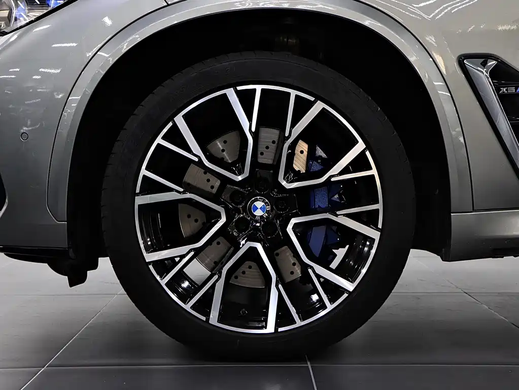 BMW X5 M 2021 — фото 8