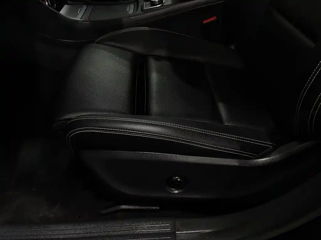 Mercedes-Benz GLA 2017 — фото 20