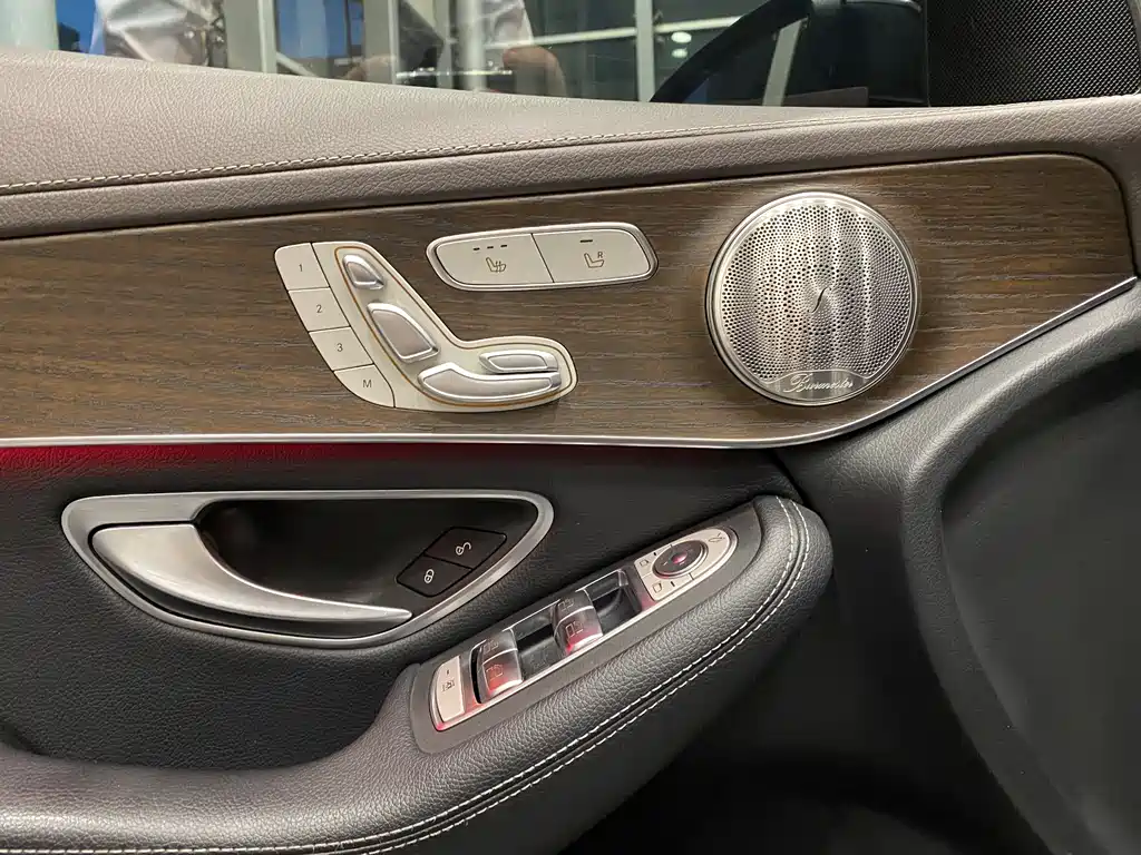Mercedes-Benz GLC 2023 — фото 4