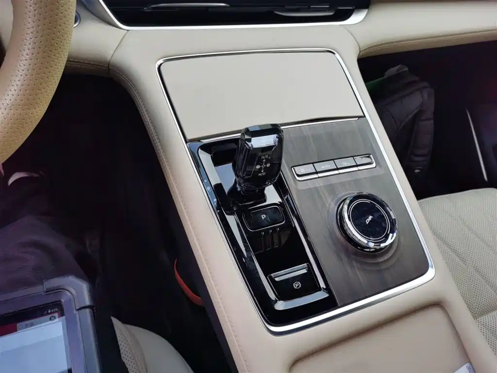 Geely Xingyue L 2025 — фото 14