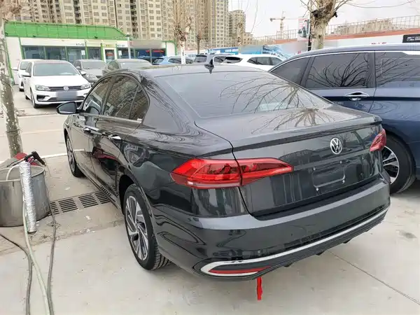 Volkswagen Bora 2024