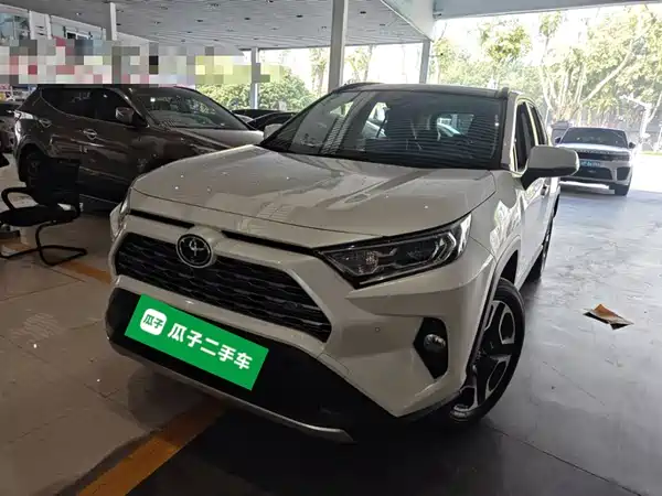 Toyota RAV4 2021
