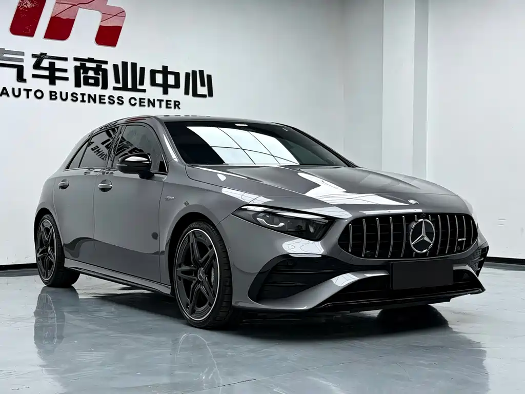 Mercedes-Benz A-Class AMG 2024 — фото 2