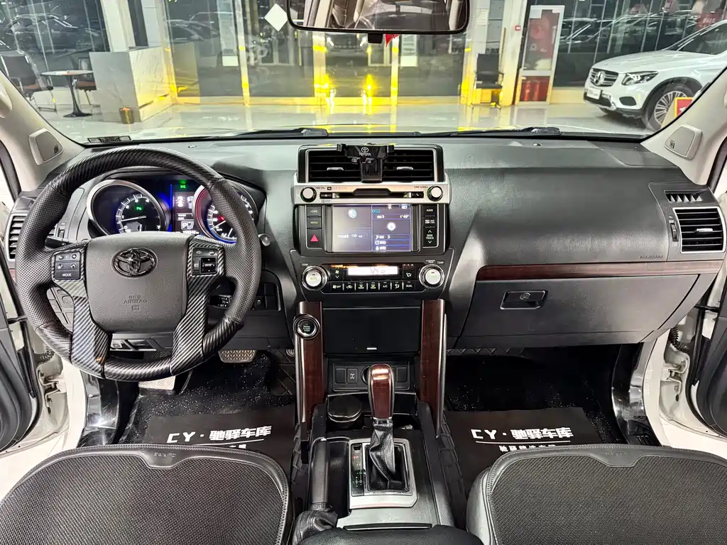 Toyota Prado 2017 — фото 13