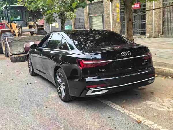 Audi A6L 2025