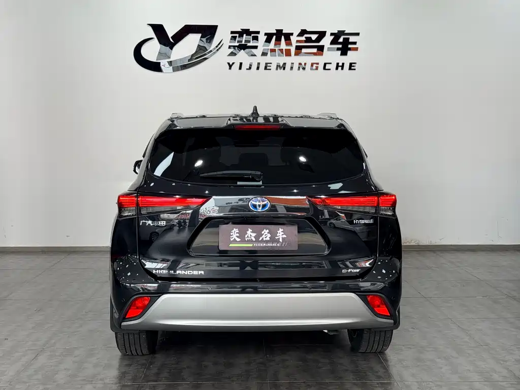 Toyota Highlander 2022 — фото 19