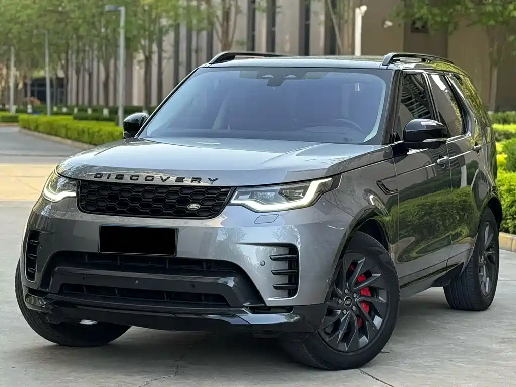 Land Rover Discovery 2024 — фото 1